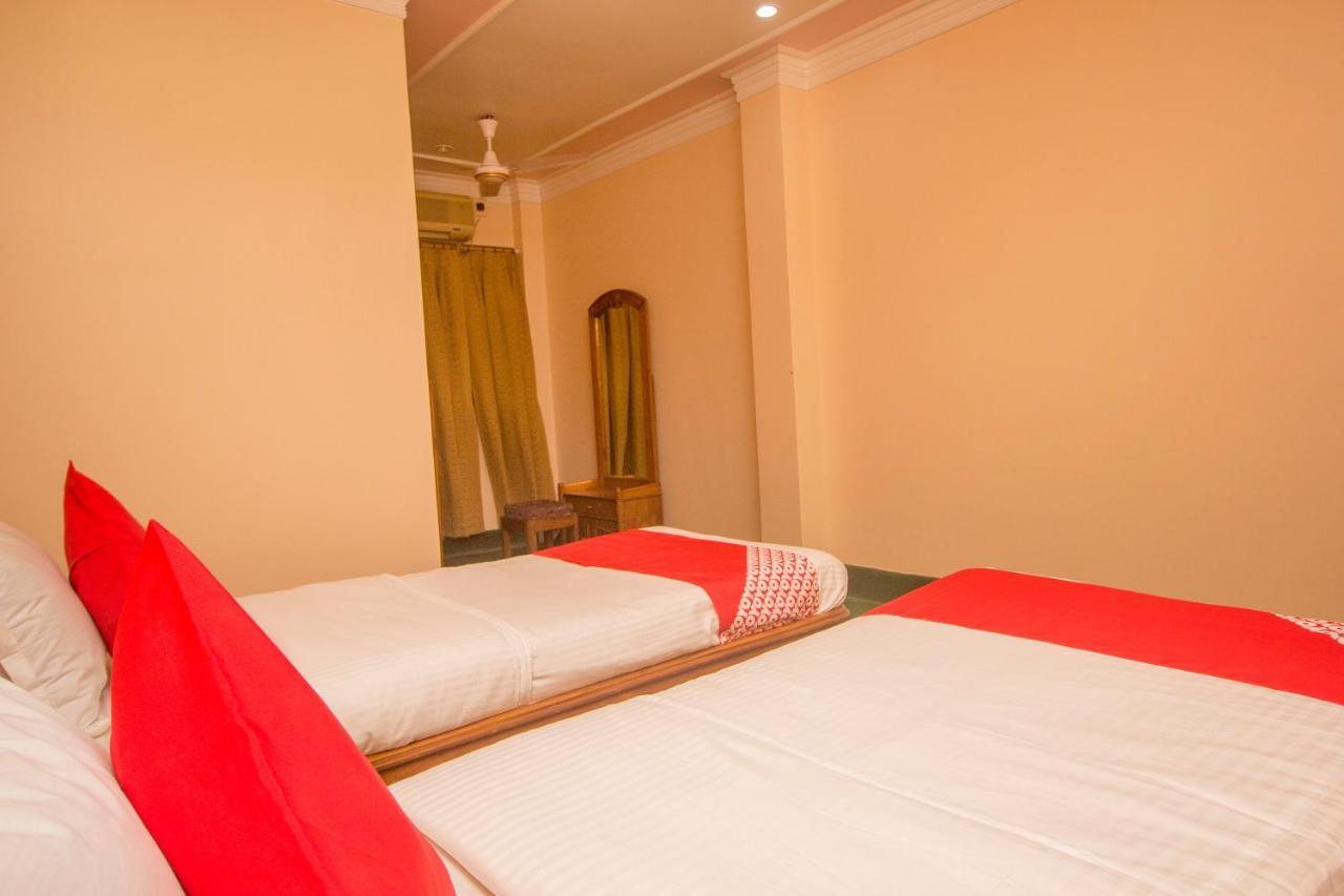 Oyo 48133 Hotel Payel Malda Экстерьер фото