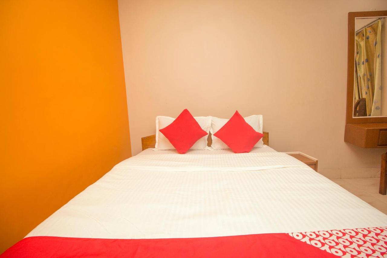 Oyo 48133 Hotel Payel Malda Экстерьер фото