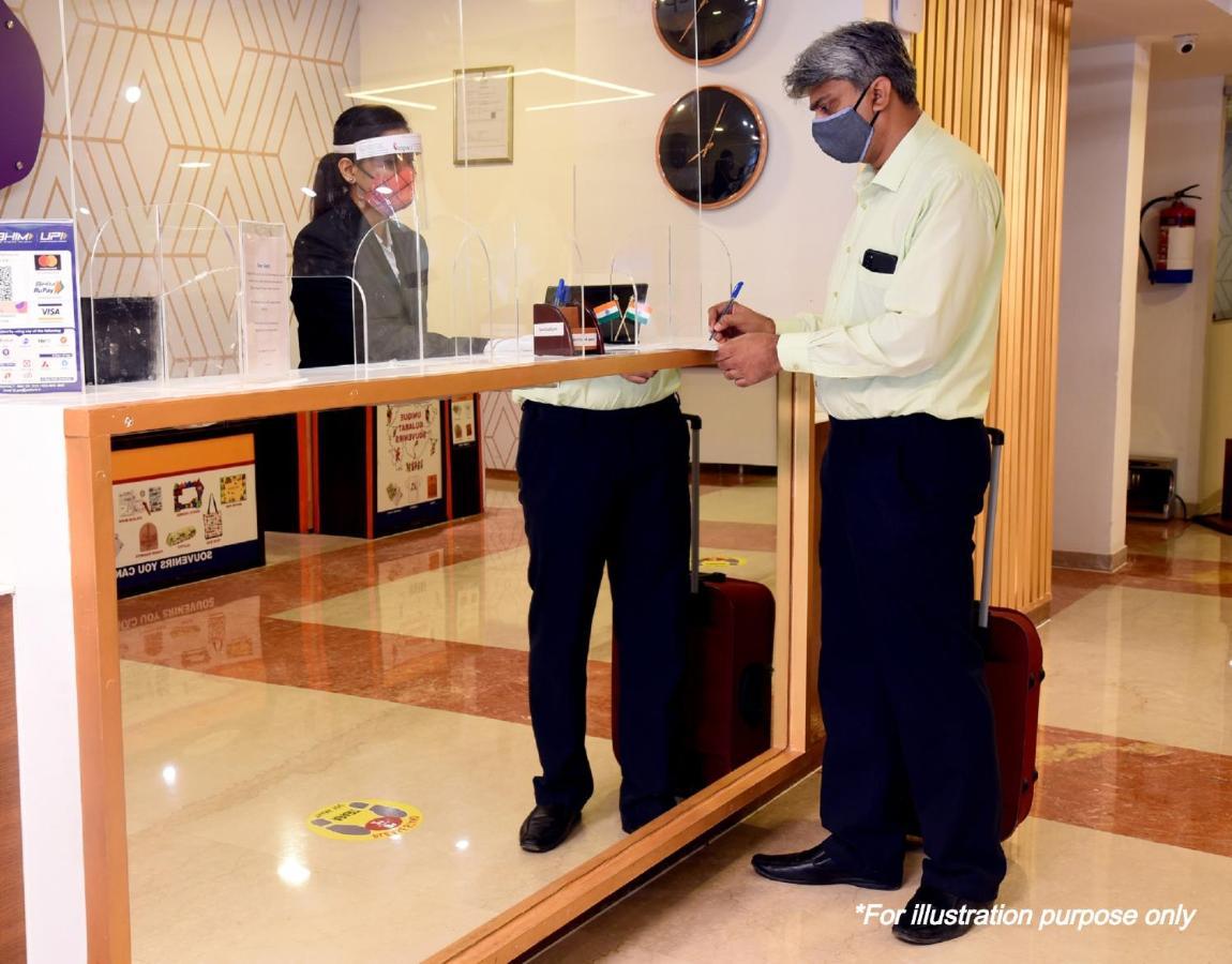 Oyo 48133 Hotel Payel Malda Экстерьер фото