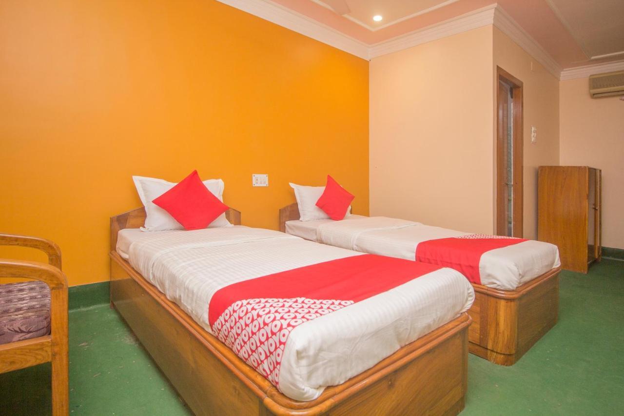 Oyo 48133 Hotel Payel Malda Экстерьер фото