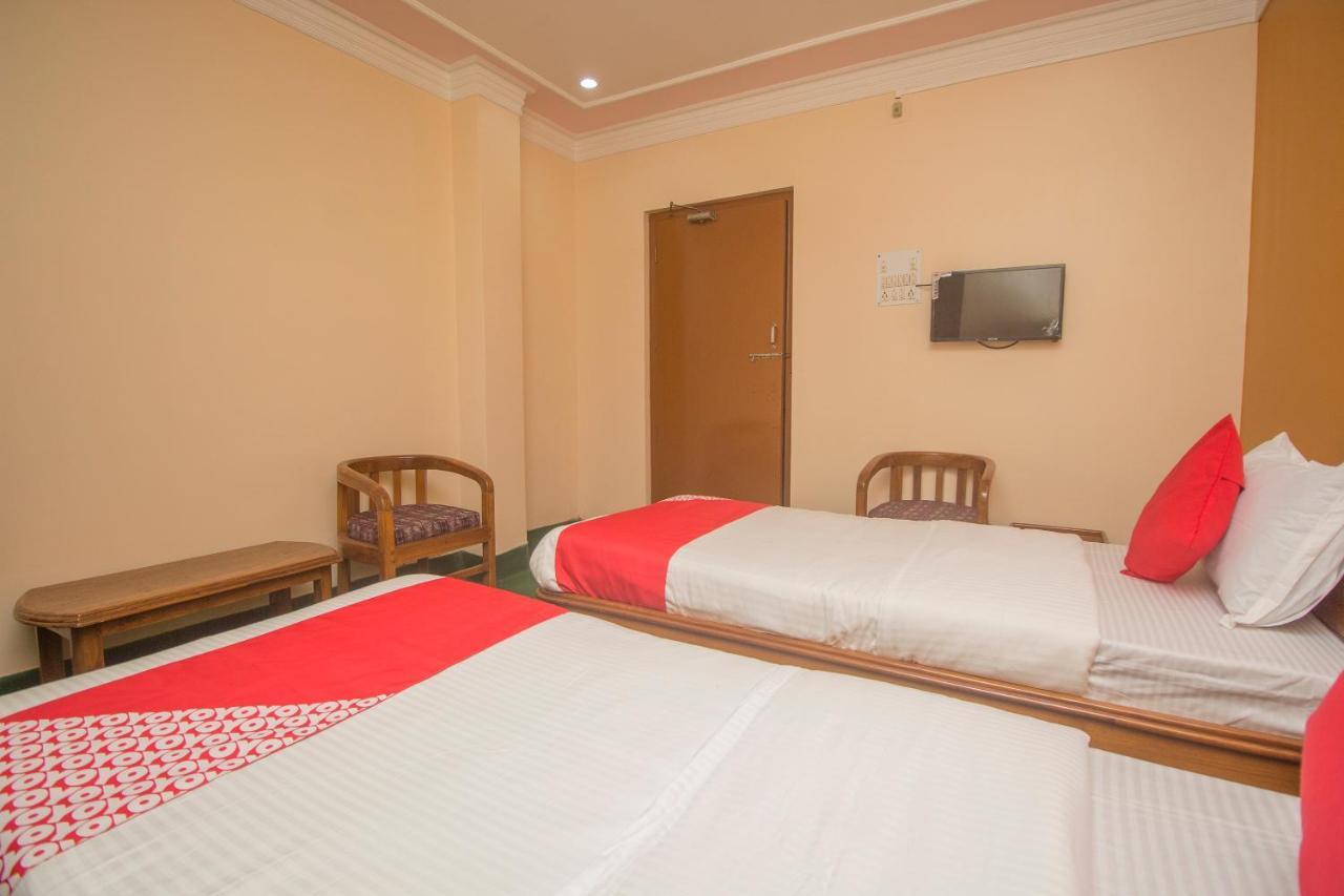 Oyo 48133 Hotel Payel Malda Экстерьер фото